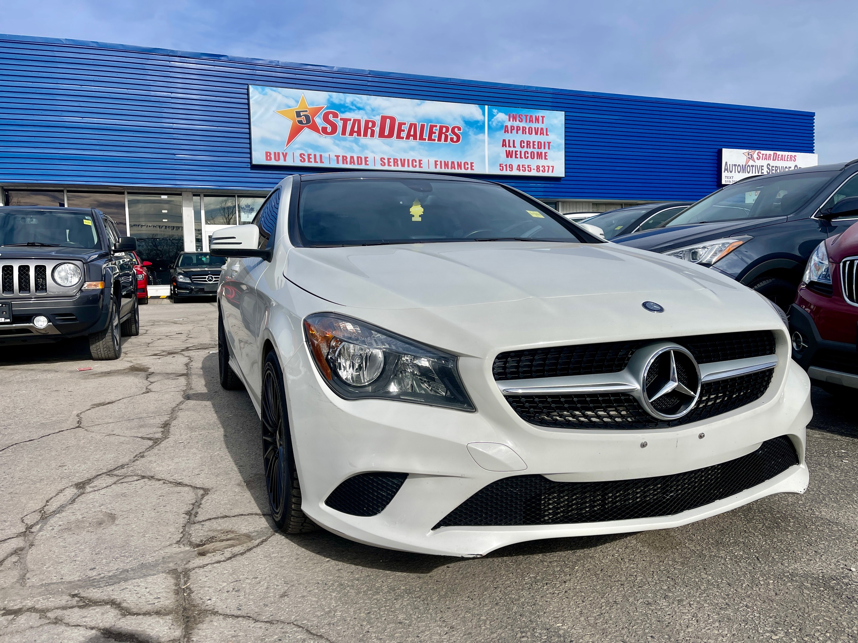 2014 Mercedes-Benz CLA-Class AWD LEATHER PANOROOF LOADED! WE FINANCE ALL CREDIT