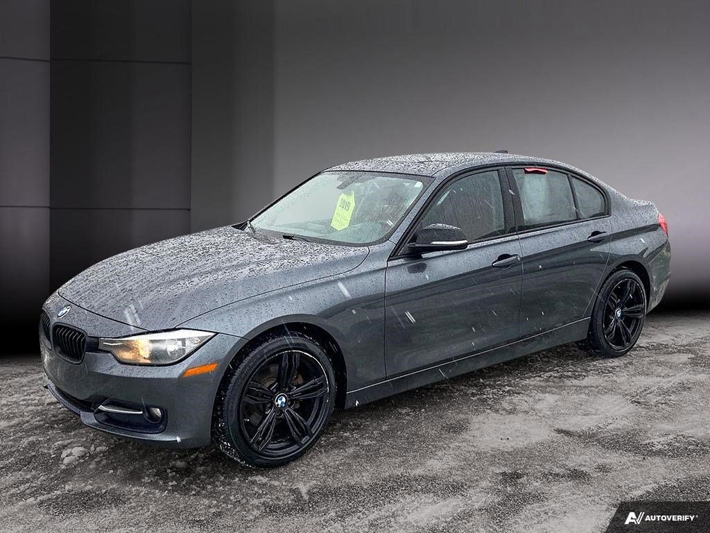 2015 BMW 3 Series 320i xDrive/ Mags/ Toit ouvrant/ Cuir Rouge