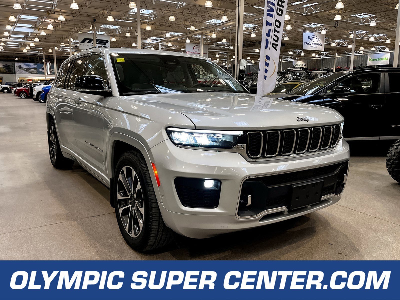 2022 Jeep Grand Cherokee L Overland 4x4 | LUXURY GROUP | 10 INCH TOUCHSCREEN