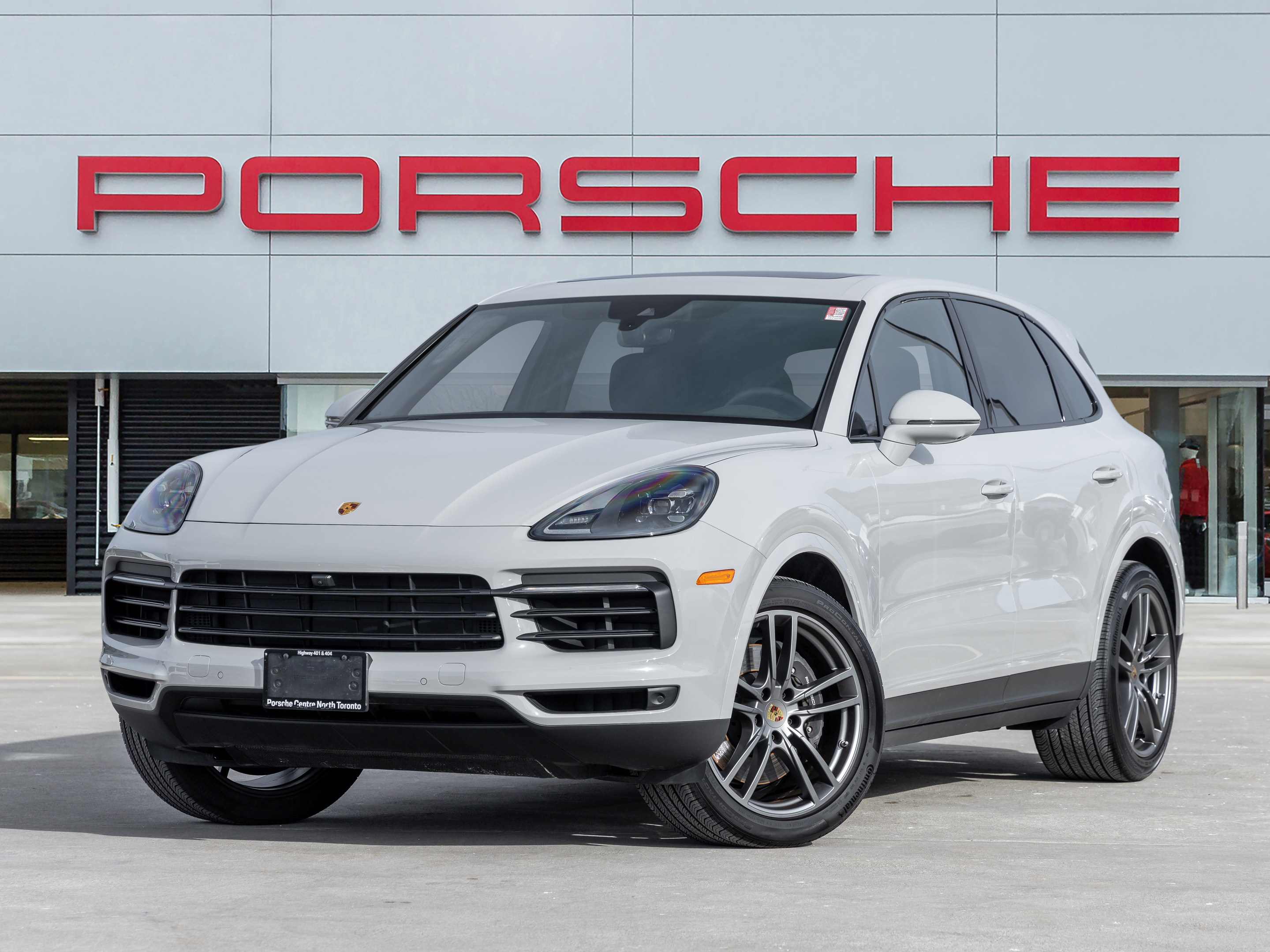2023 Porsche Cayenne | Extended Warranty & Winter Tires | Chalk 