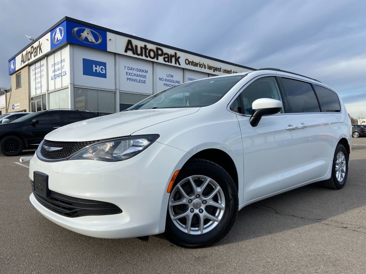 2019 Chrysler Pacifica Touring | 7 Seater | Rear Camera | Bluetooth |