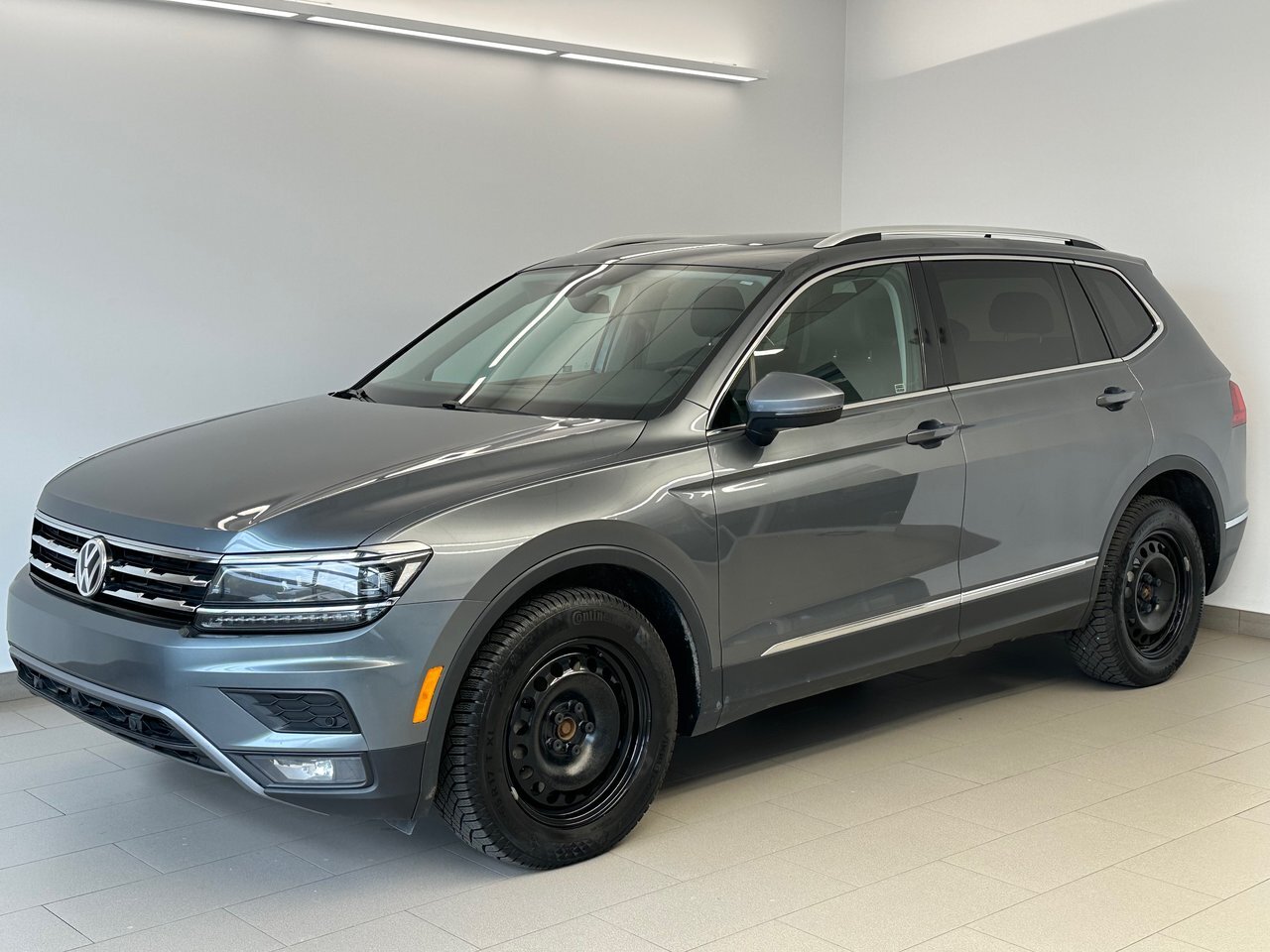 2018 Volkswagen Tiguan Highline HIGHLINE / LEATHER / ROOF / CLEAN CARFAX 