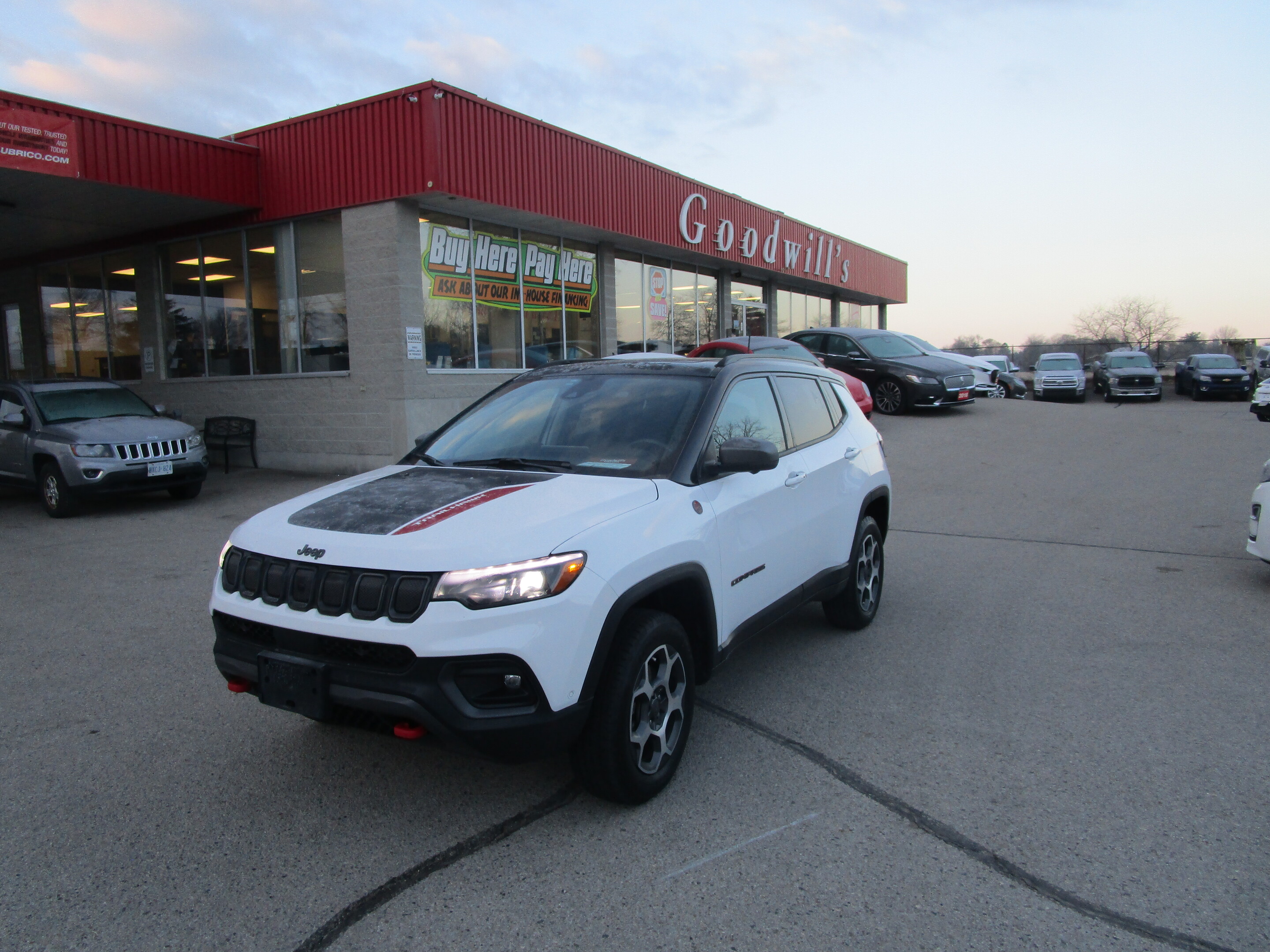 2022 Jeep Compass TRAILHAWK, CLEAN CARFAX, FACTORY WARRANTY!