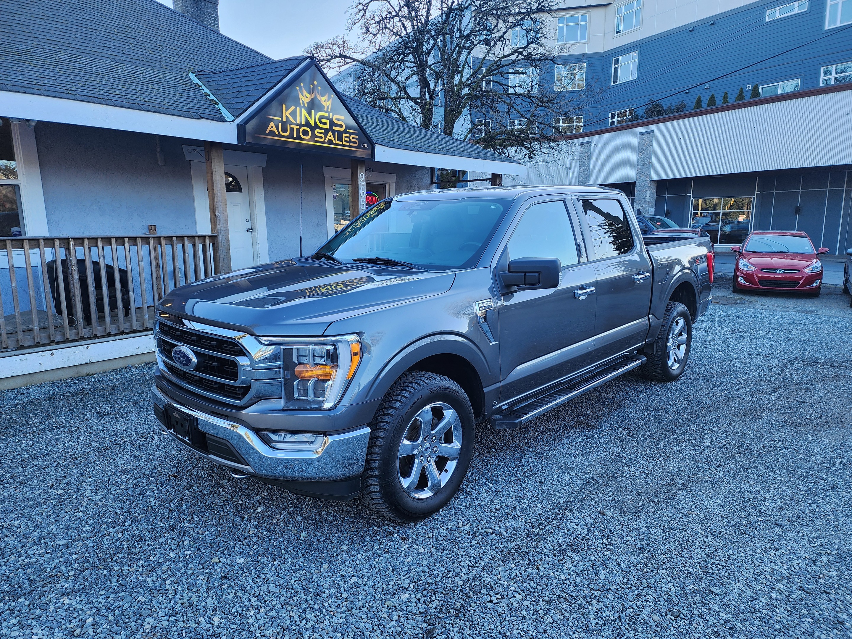 2021 Ford F-150 XLT 4WD SuperCrew 5.5' Box, 8" Touch Screen, SYNC