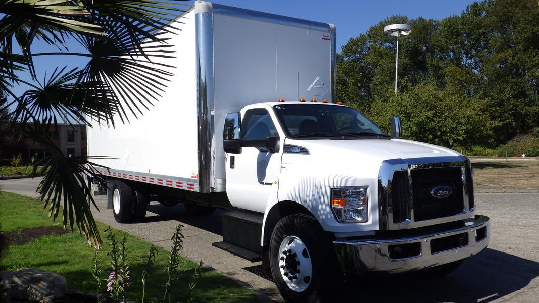 2022 Ford F-750 25 Foot Cube Van With Power Tailgate Diesel