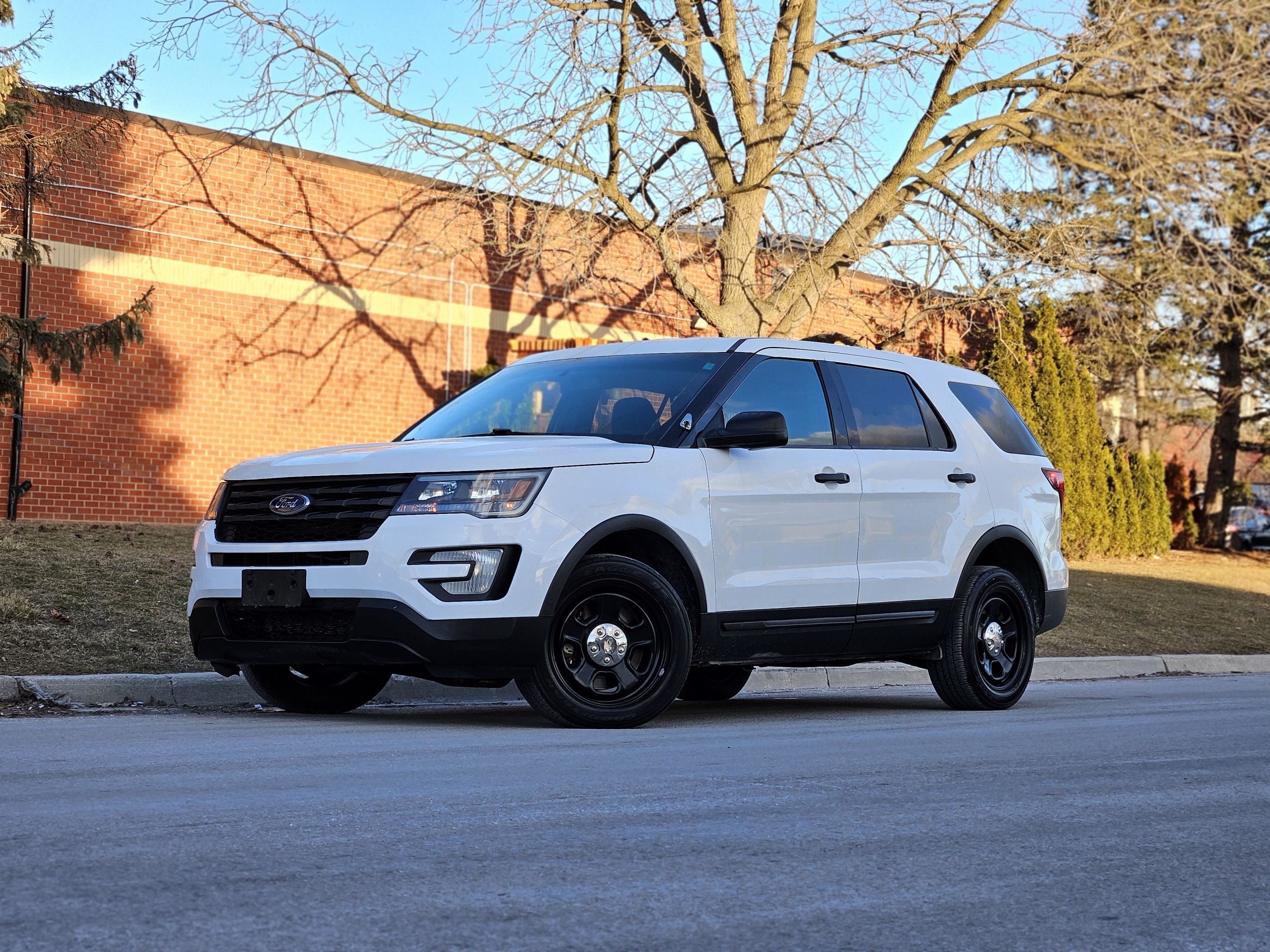 2017 Ford Explorer AWD One Owner *Financing Available* 4 More Choices