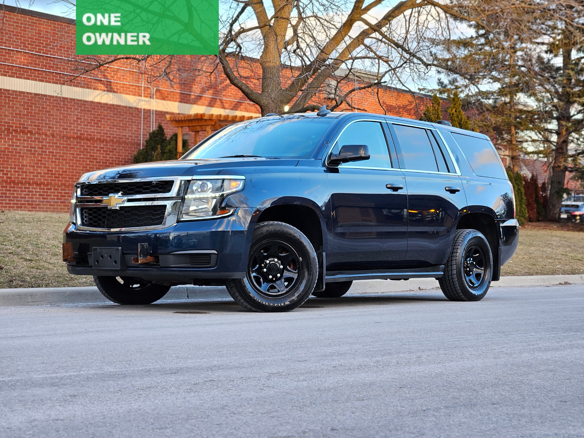 2016 Chevrolet Tahoe HARD to Find One Owner in Navy Blue & ONLY 199Km's
