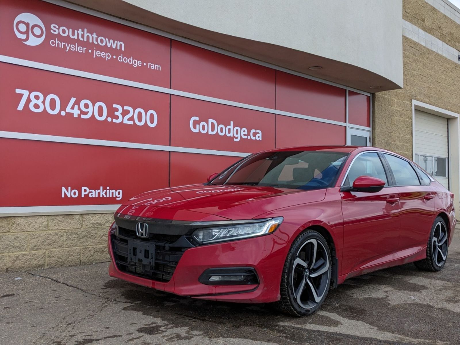 2018 Honda Accord Sedan  SPORT IN RED EQUIPPED WITH A 1.5L TURBO I4 , FWD 