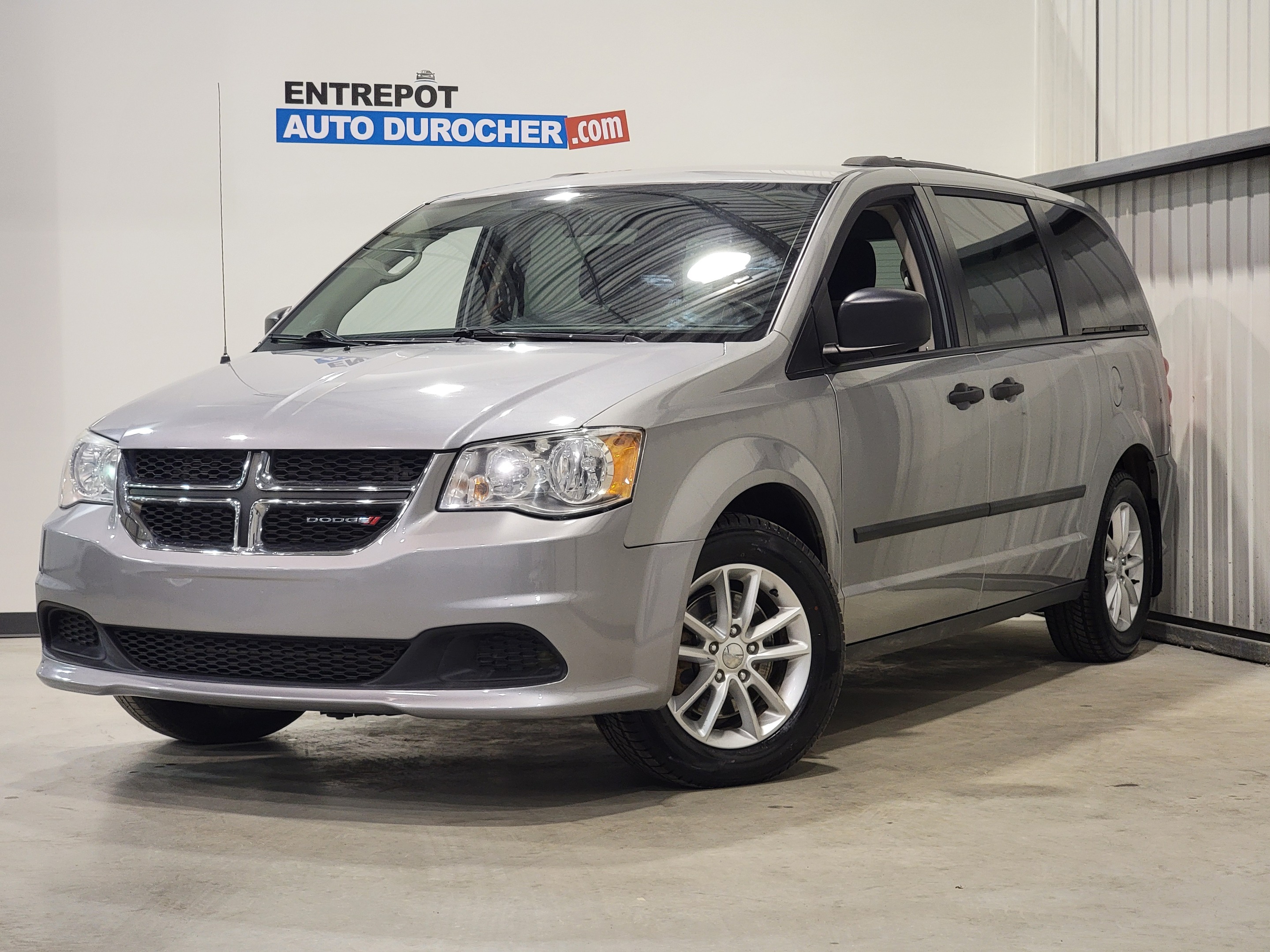2017 Dodge Grand Caravan STOW AND GO, JANTES, 7 PASSAGERS