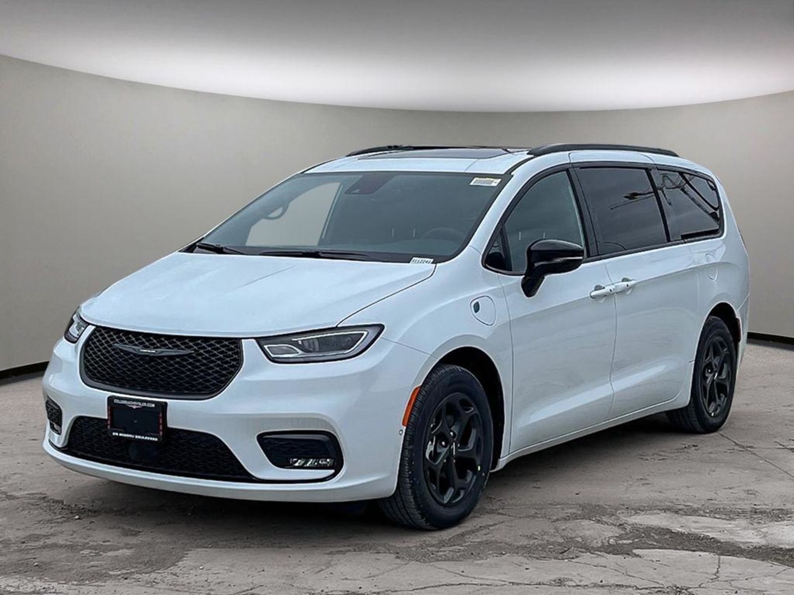 2024 Chrysler Pacifica Hybrid Premium S Appearance - NO FEES