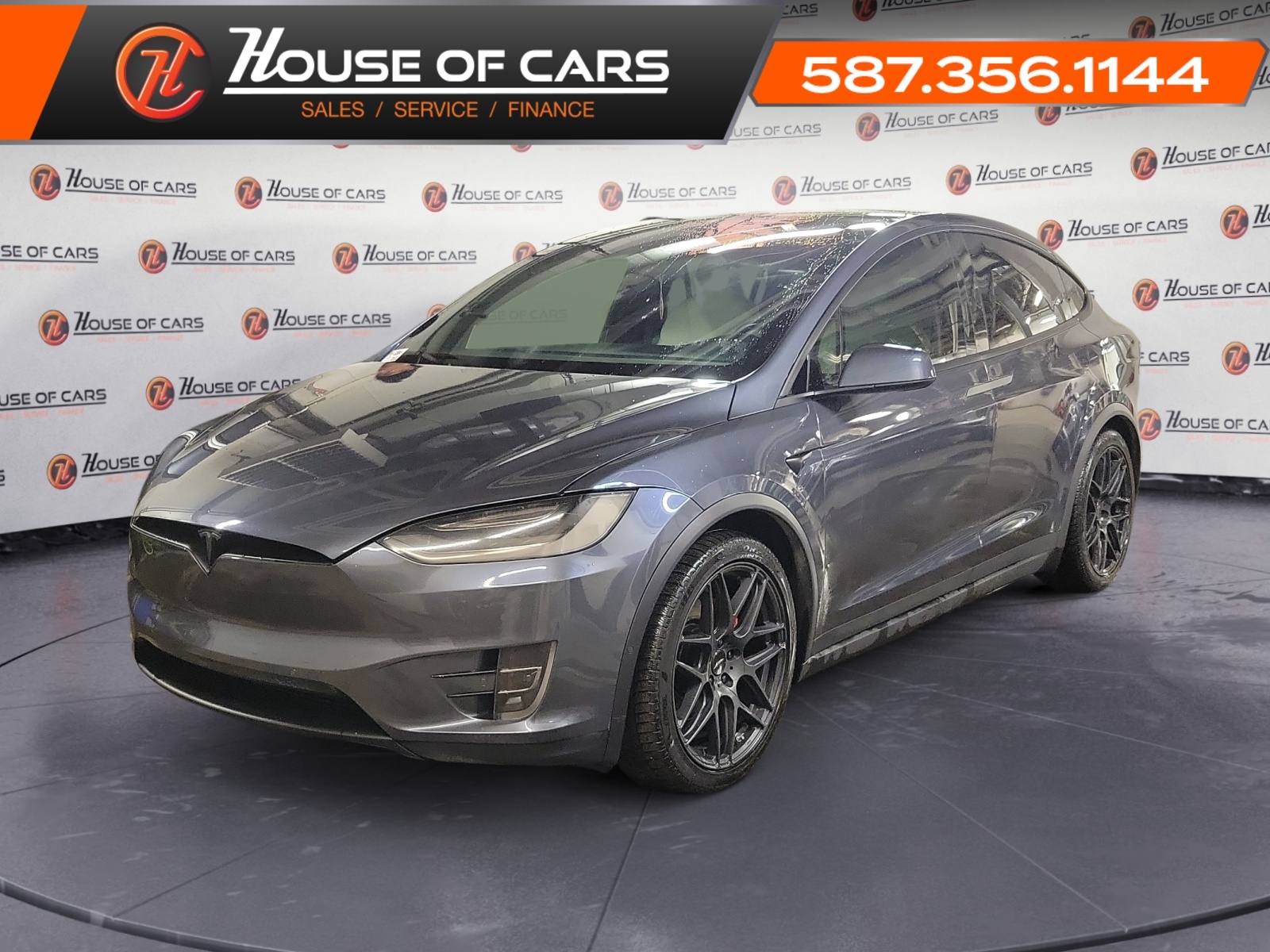 2020 Tesla Model X Performance AWD w/ Captain Chairs / White Leather