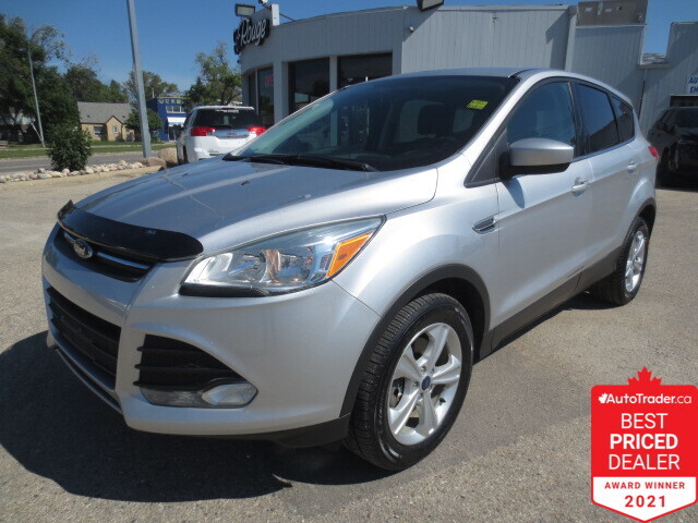 2015 Ford Escape 4WD 4dr SE - Low Kms/Bluetooth/Camera/Heated Seats