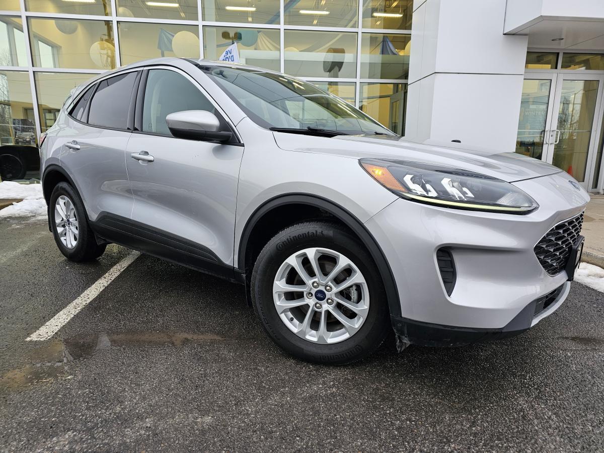 2020 Ford Escape SE AWD, 360 Ford, Adaptive Cruise, 17inch Mags
