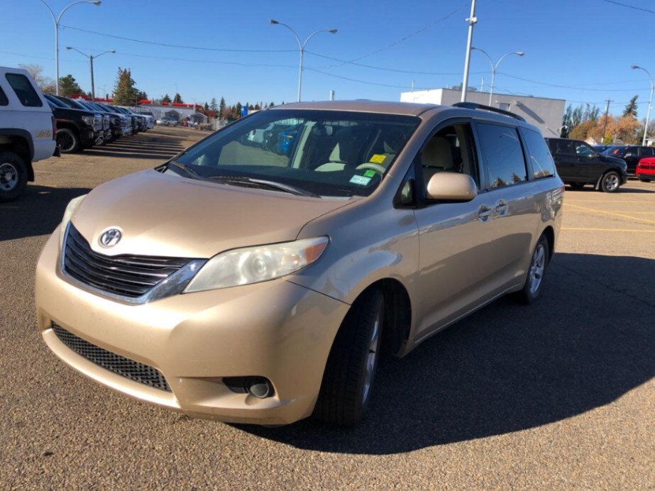 2011 Toyota Sienna 5dr V6 LE 7-Pass FWD
