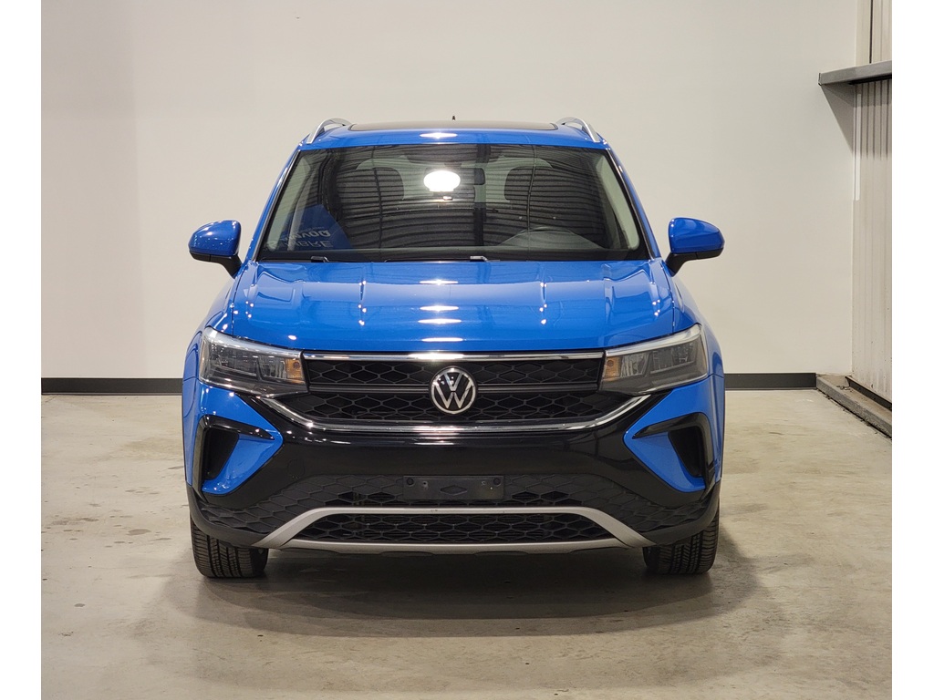 Volkswagen Taos 2022 Air conditioner, Electric mirrors, Power Seats, Electric windows, Speed regulator, Heated mirrors, Heated seats, Leather interior, Electric lock, Bluetooth, Panoramic sunroof, , rear-view camera, Steering wheel radio controls