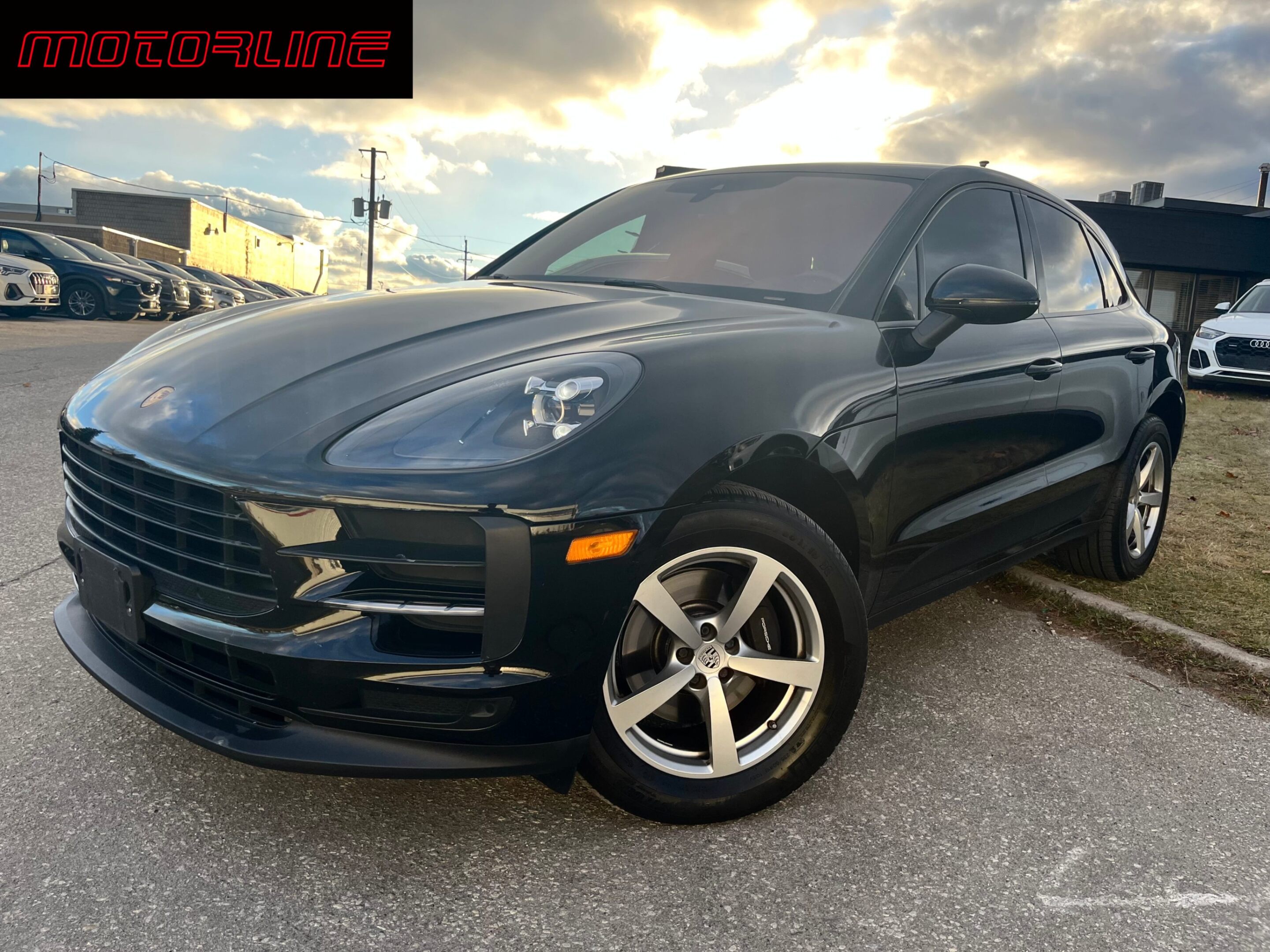 2020 Porsche Macan AWD - ONE OWNER! LOW KMS