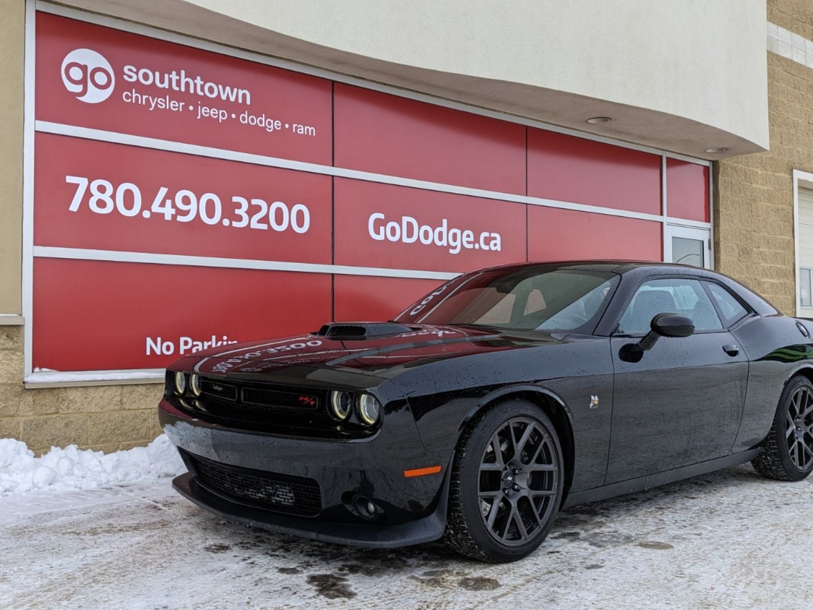 2017 Dodge Challenger SCAT PACK SHAKER IN PITCH BLACK EQUIPPED WITH A 6.