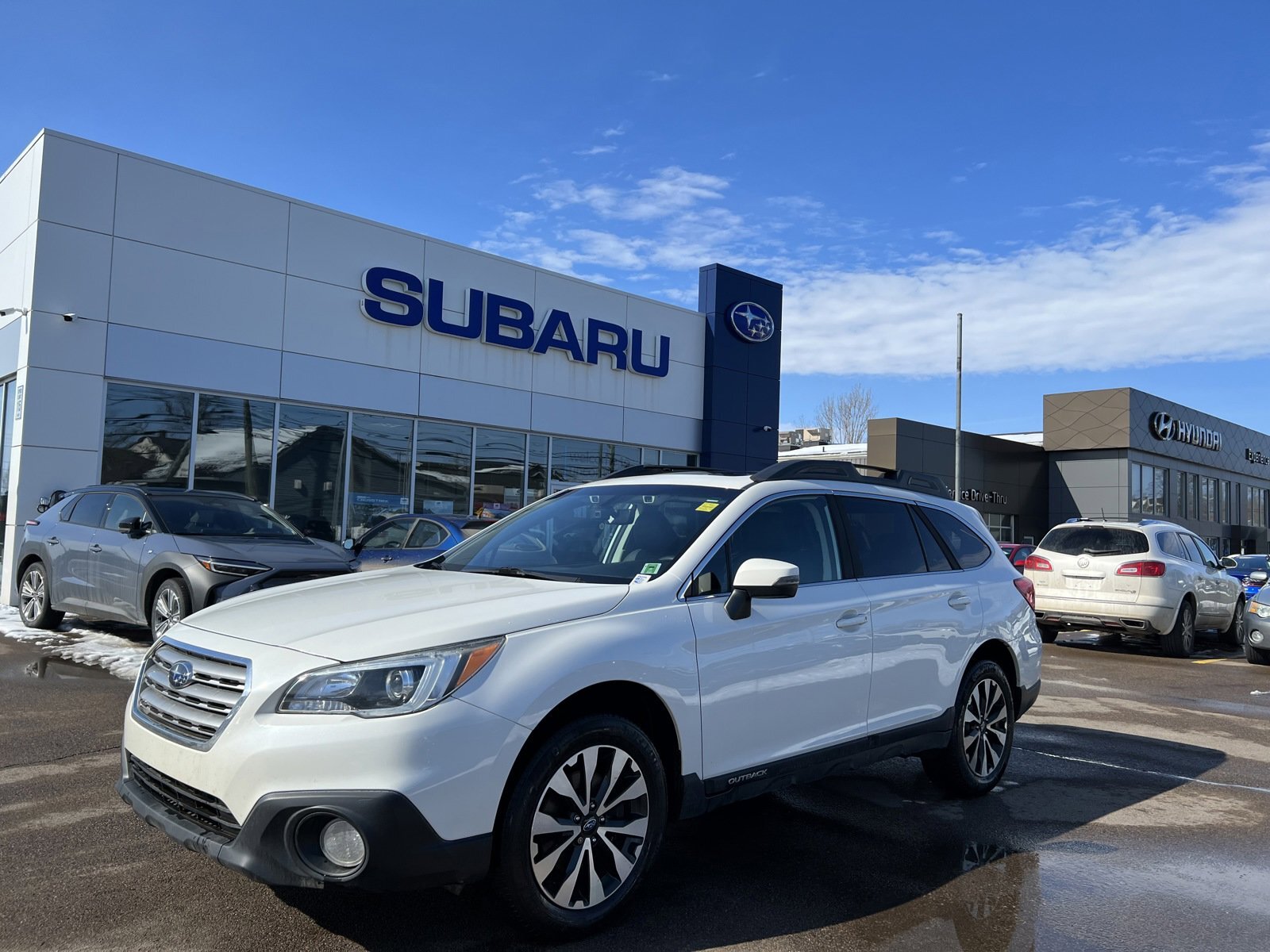 2017 Subaru Outback 3.6R Limited w/Tech Pkg