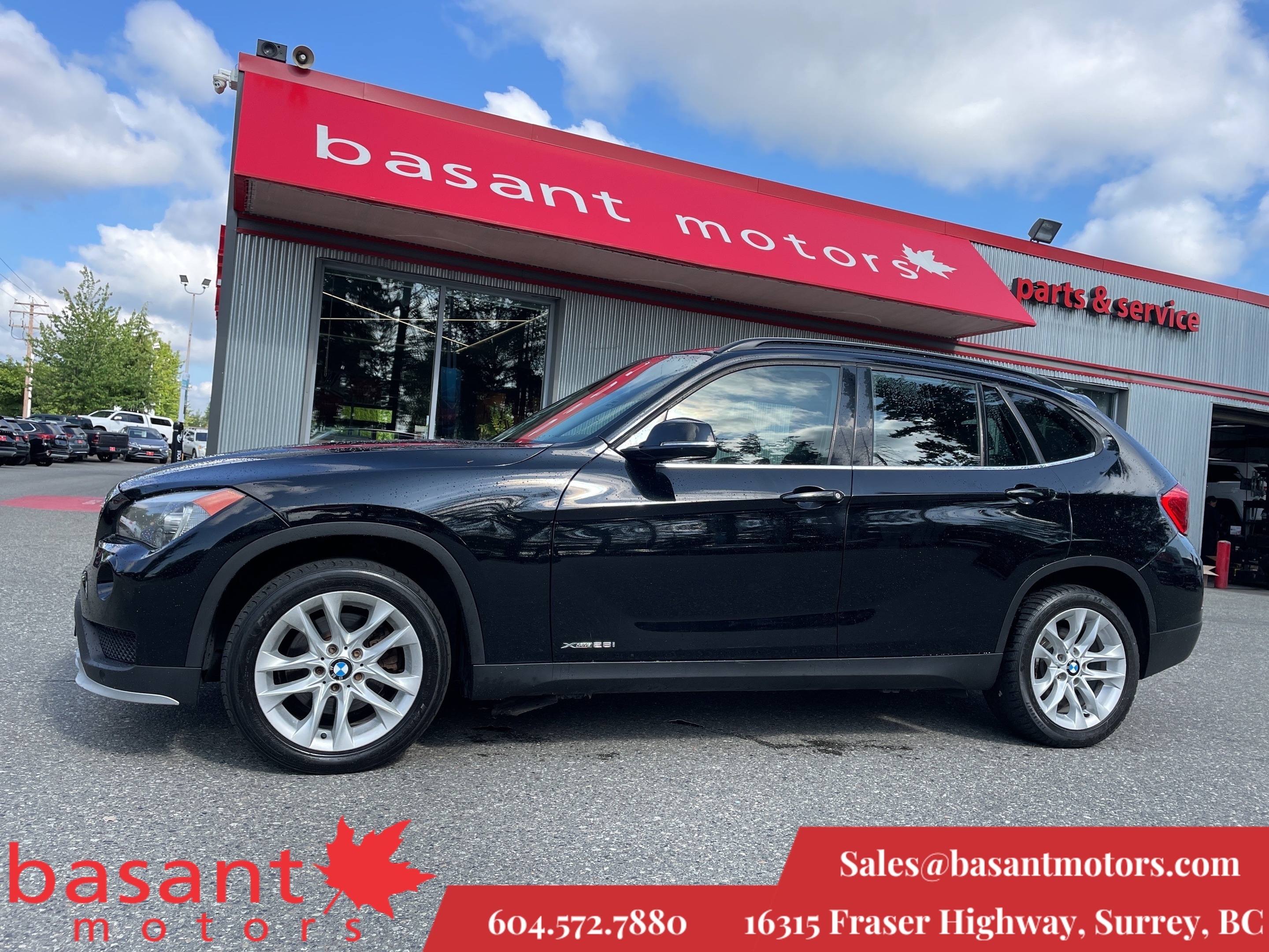 2015 BMW X1 PanoRoof, Heated Seats, Leather, Alloy Wheels!!