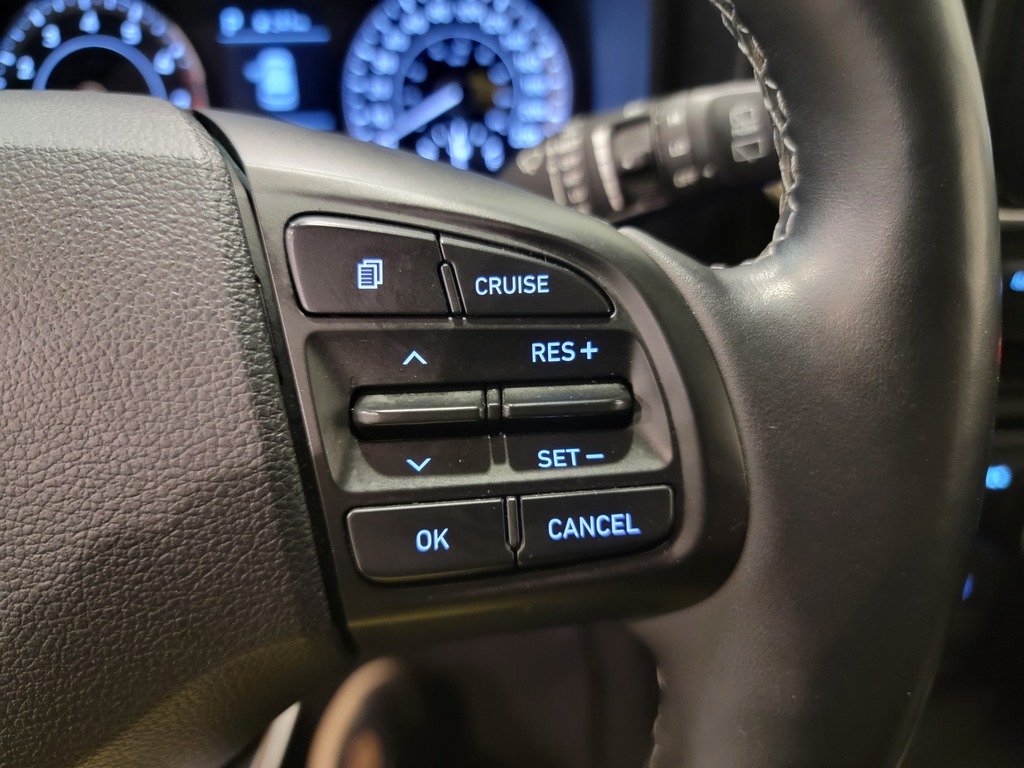 Hyundai Venue 2021 Air conditioner, Electric mirrors, Electric windows, Speed regulator, Heated seats, Electric lock, Bluetooth, , rear-view camera, Heated steering wheel, Steering wheel radio controls