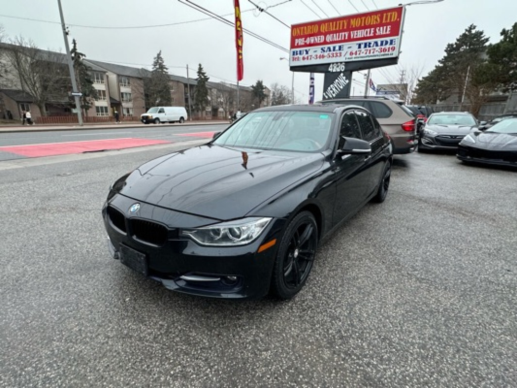 2014 BMW 3 Series 4dr Sdn 320i xDrive AWD RED INSIDE !!!