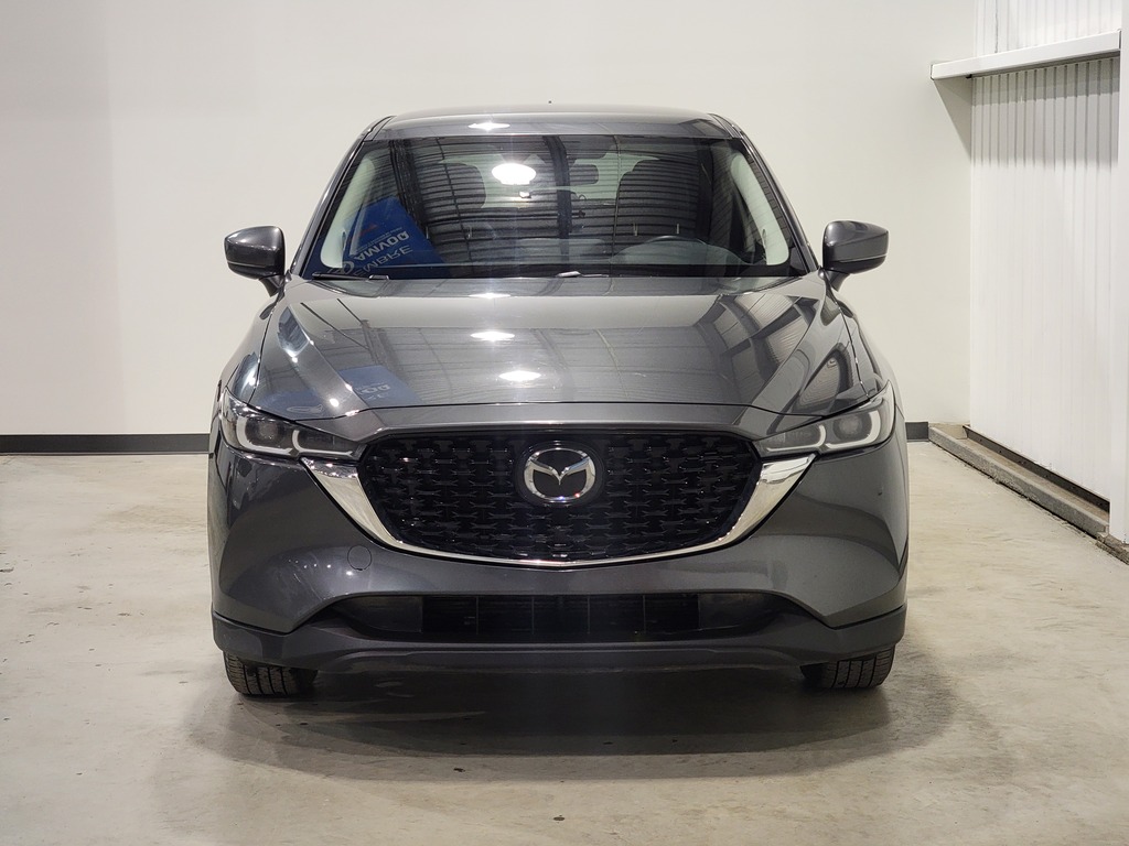 Mazda CX-5 2022 Air conditioner, Electric mirrors, Power Seats, Electric windows, Speed regulator, Heated seats, Leather interior, Electric lock, Bluetooth, Mechanically opening tailgate, , rear-view camera, Heated steering wheel, Steering wheel radio controls