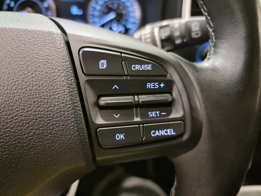 Hyundai Venue 2021 Air conditioner, Electric mirrors, Electric windows, Speed regulator, Heated seats, Electric lock, Bluetooth, , rear-view camera, Heated steering wheel, Steering wheel radio controls