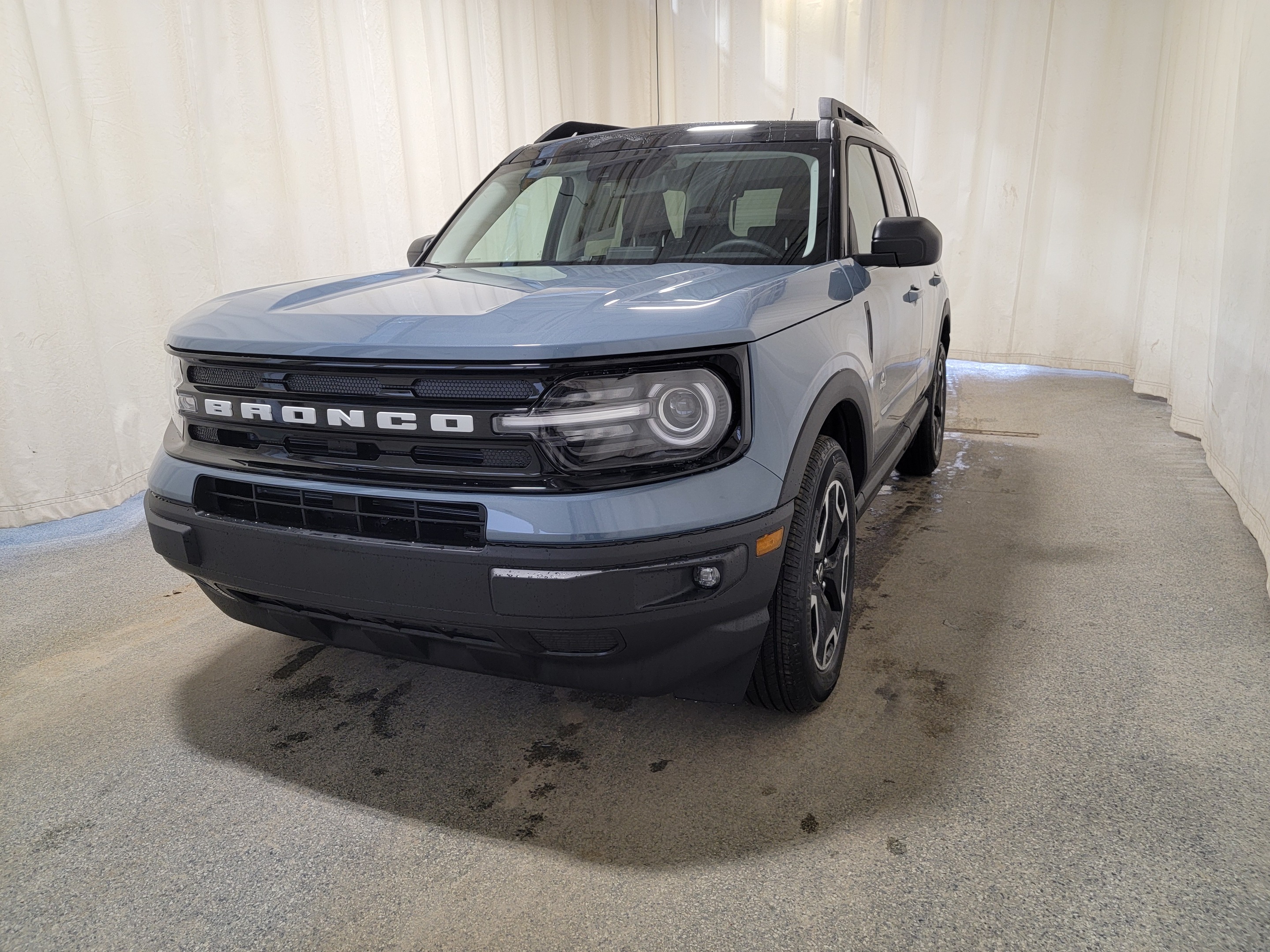 2024 Ford Bronco Sport OUTER BANKS 300A W/TECH PACKAGE 
