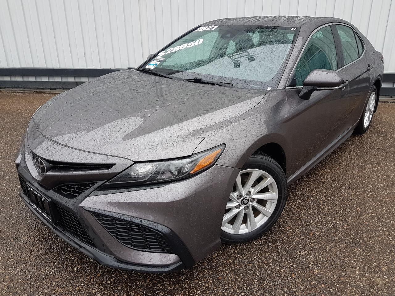 2021 Toyota Camry SE *LEATHER-HEATED SEATS*