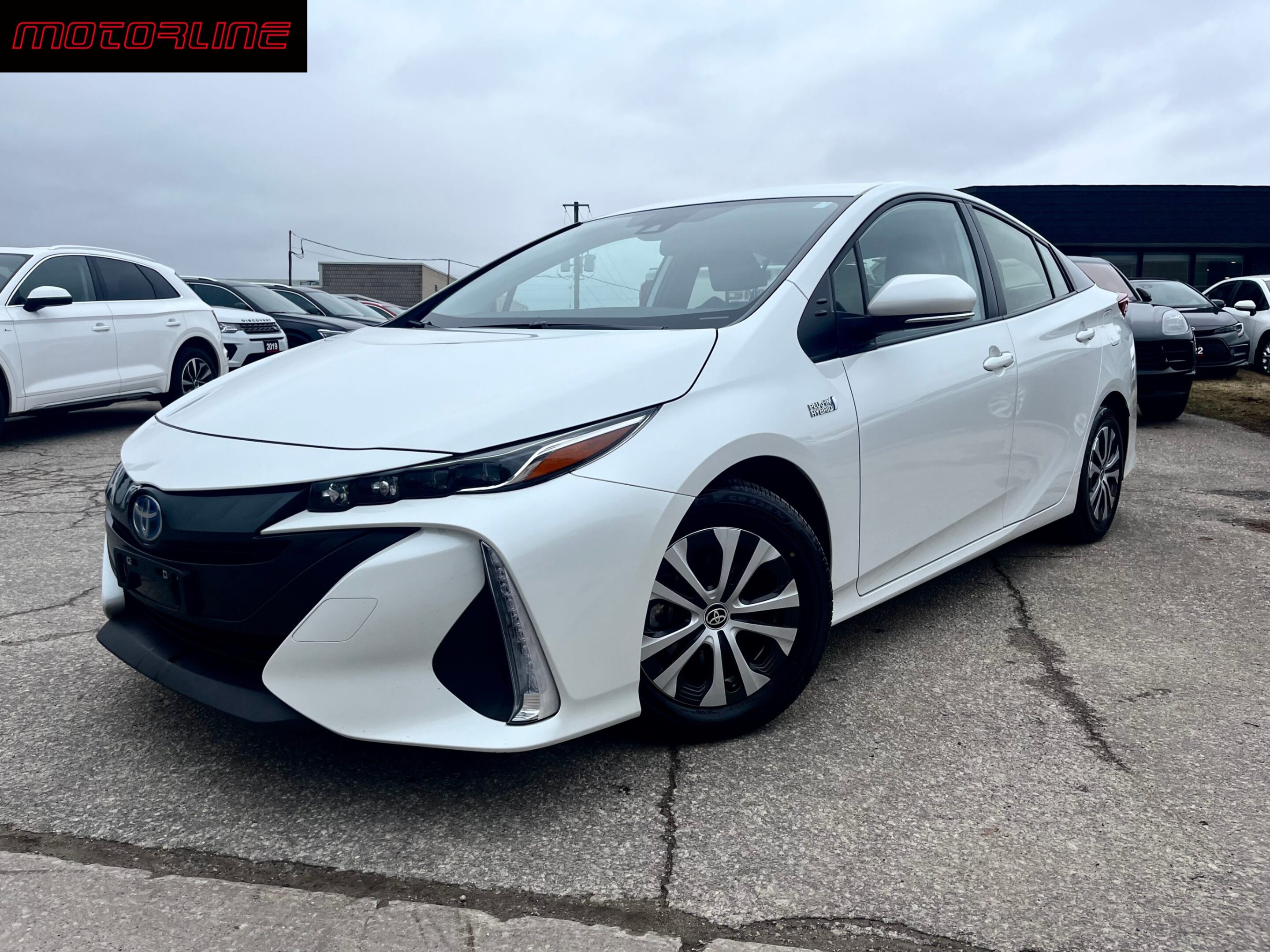 2022 Toyota Prius Prime LE |plug-in hybrid | CLEAN CARFAX|APPLE CAEPLAY | 