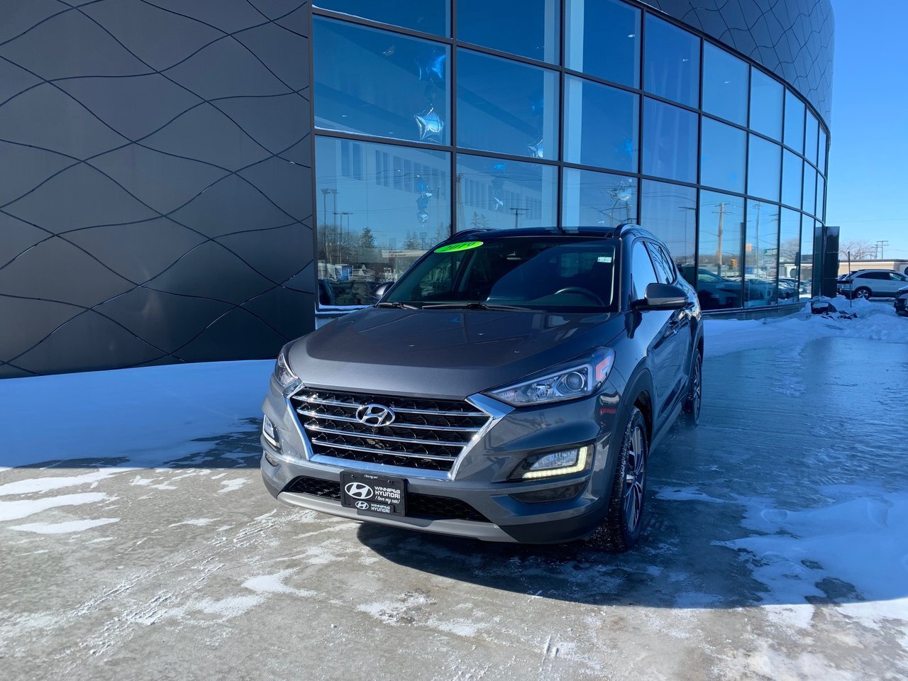 2019 Hyundai Tucson Luxury Panoramic sunroof, heated wheel/seats, back