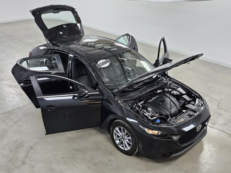 2020 Mazda Mazda3 	SPORT GT-SKY 2.5L CUIR*TOIT*CAMERA*6 VITESSES	