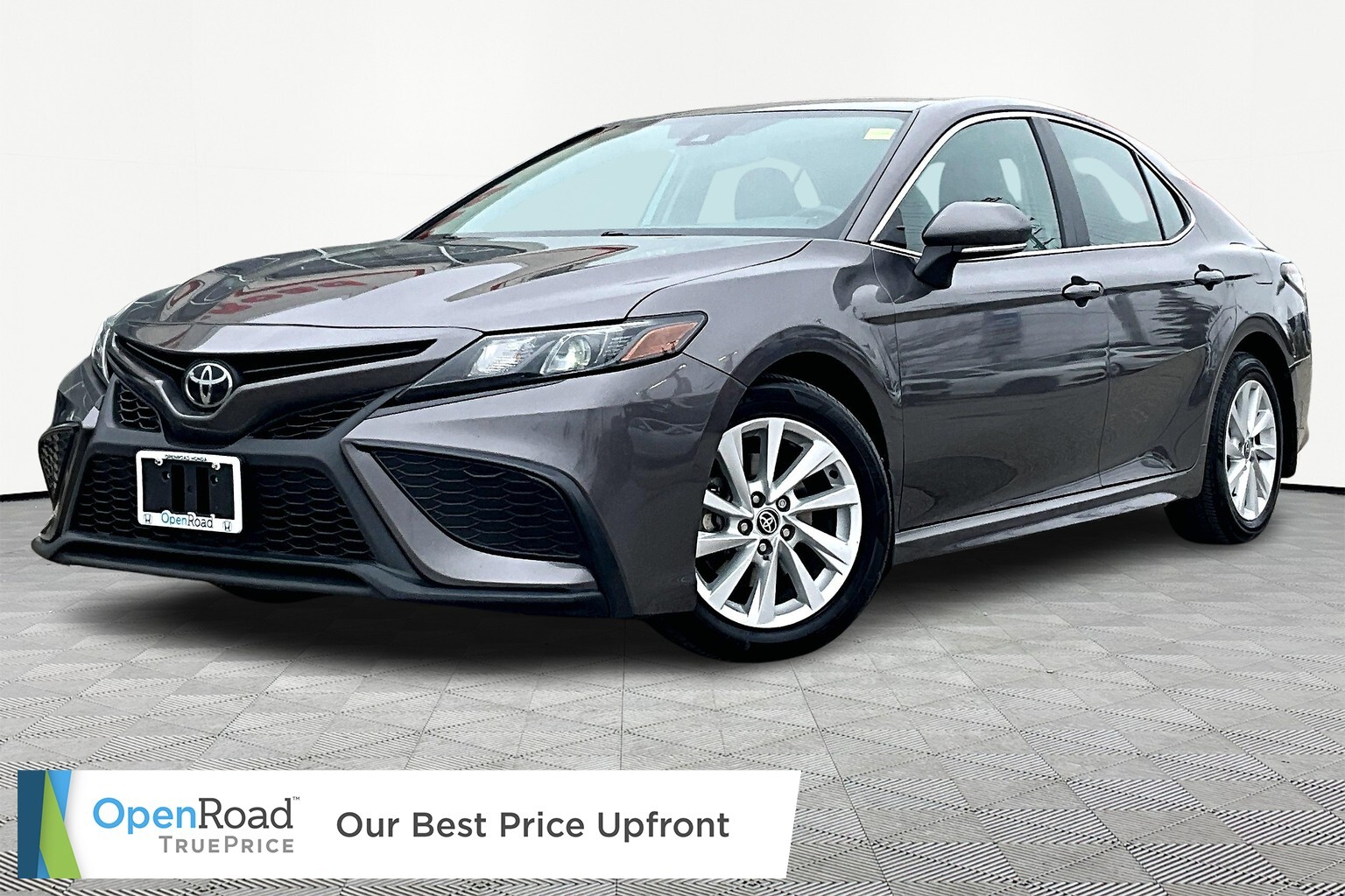 2022 Toyota Camry SE Auto- GREAT VALUE!!