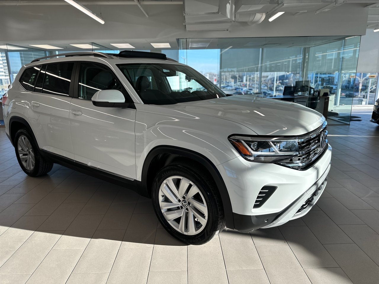 2021 Volkswagen Atlas Highline Leather - Pano roof - mags / Cuir - Toit 