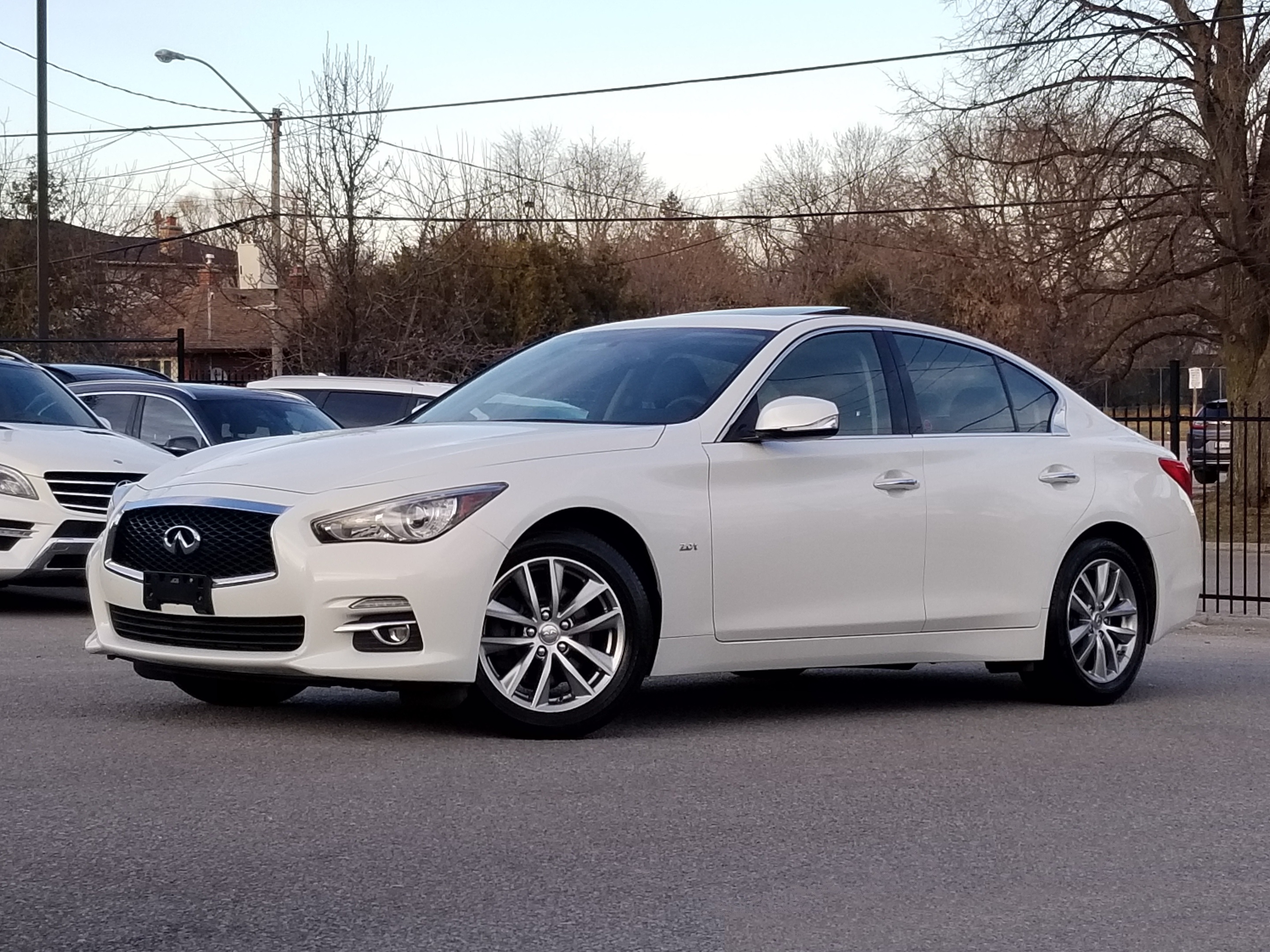 2017 Infiniti Q50 NO ACCIDENT|2.0T|LEATHER|NAV|CAMERA|ROOF|ALLOYS