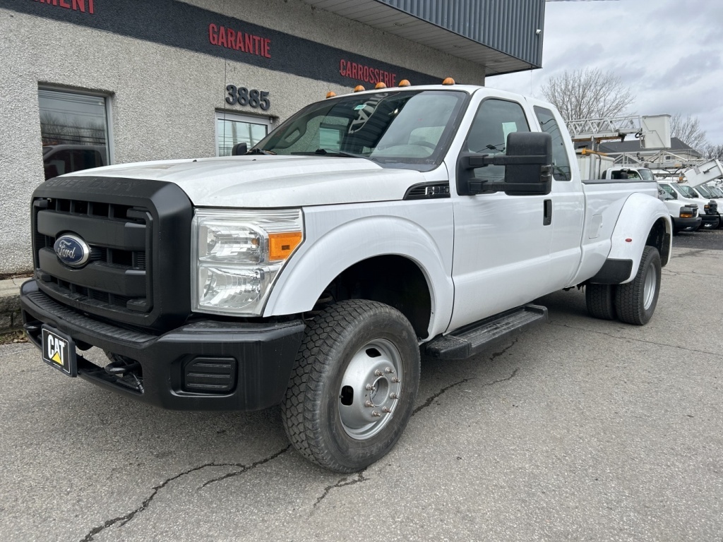 2011 Ford F-350 4x4 - roue double
