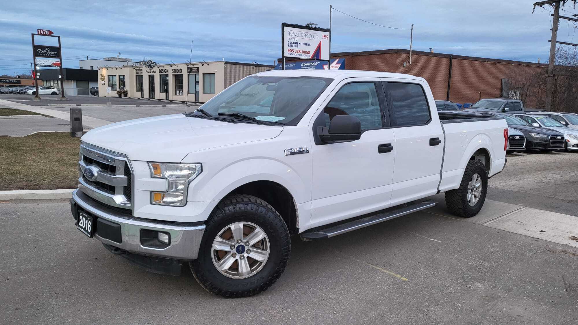 2016 Ford F-150 4WD SuperCrew 145  Lariat, CLEAN CARFAX CERTIFIED