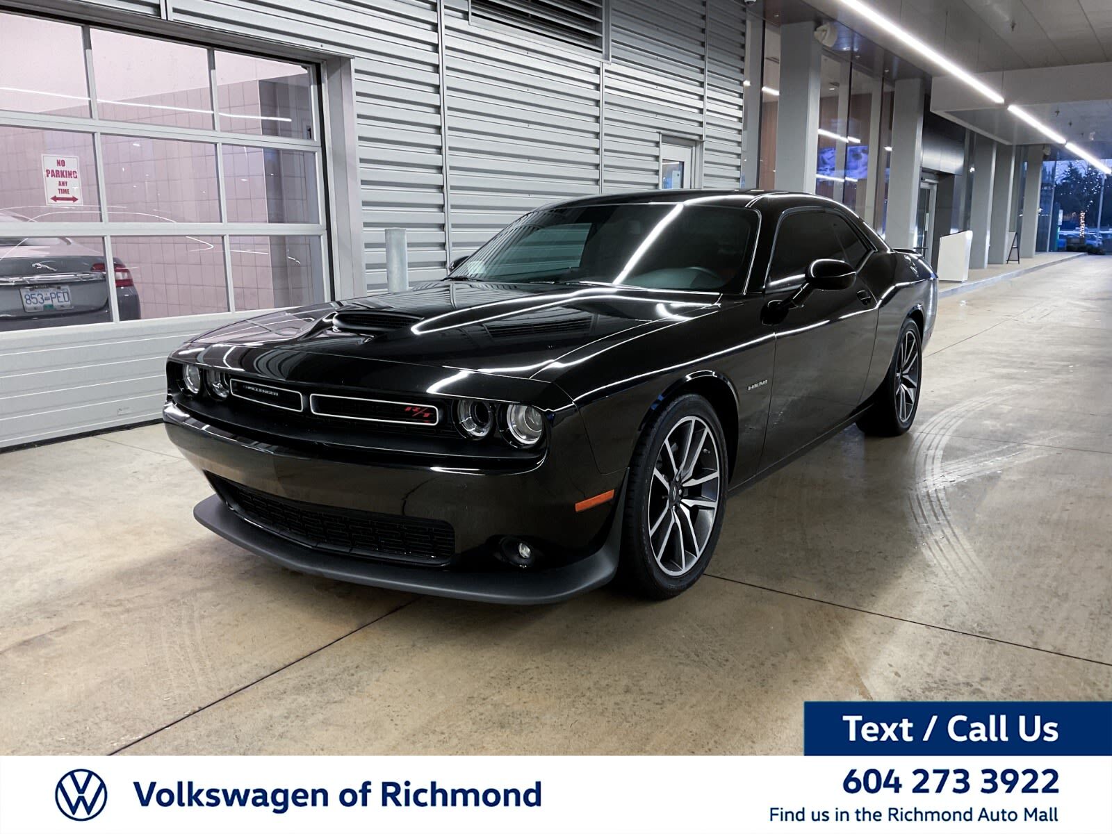 2022 Dodge Challenger R/T | Bluetooth | Heated Seats