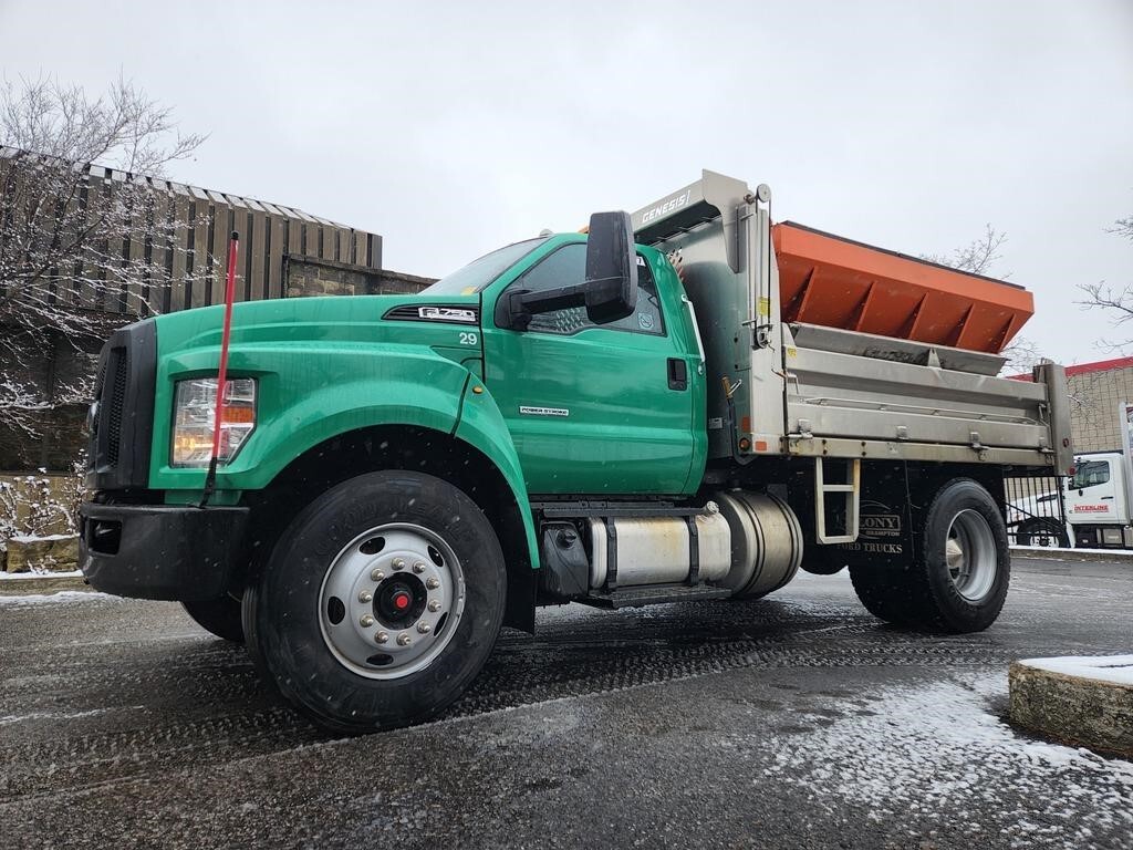 2016 Ford F750 SD 