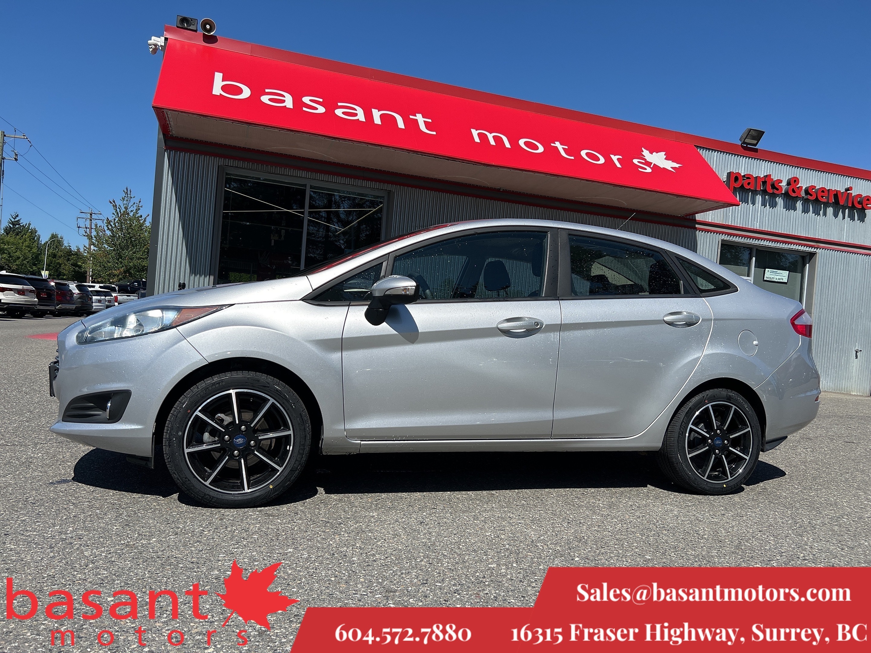 2019 Ford Fiesta Low KMs, Backup Cam, Alloy Wheels!!