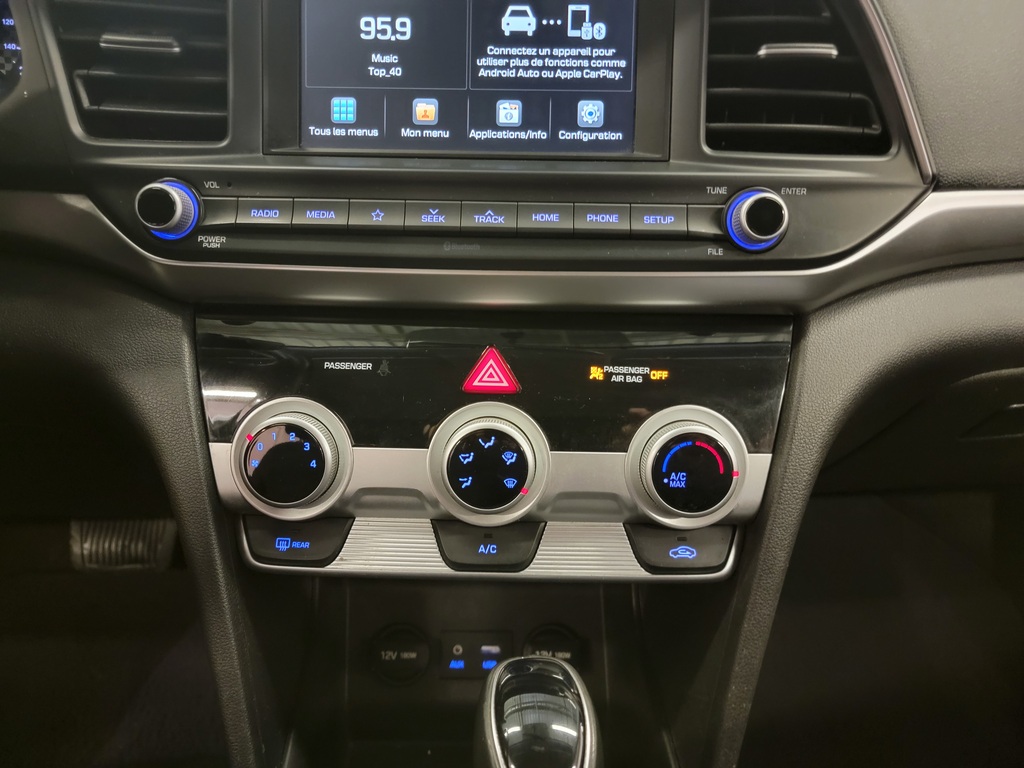 Hyundai Elantra 2020 Air conditioner, Electric mirrors, Electric windows, Heated seats, Electric lock, Speed regulator, Bluetooth, , rear-view camera, Heated steering wheel, Steering wheel radio controls
