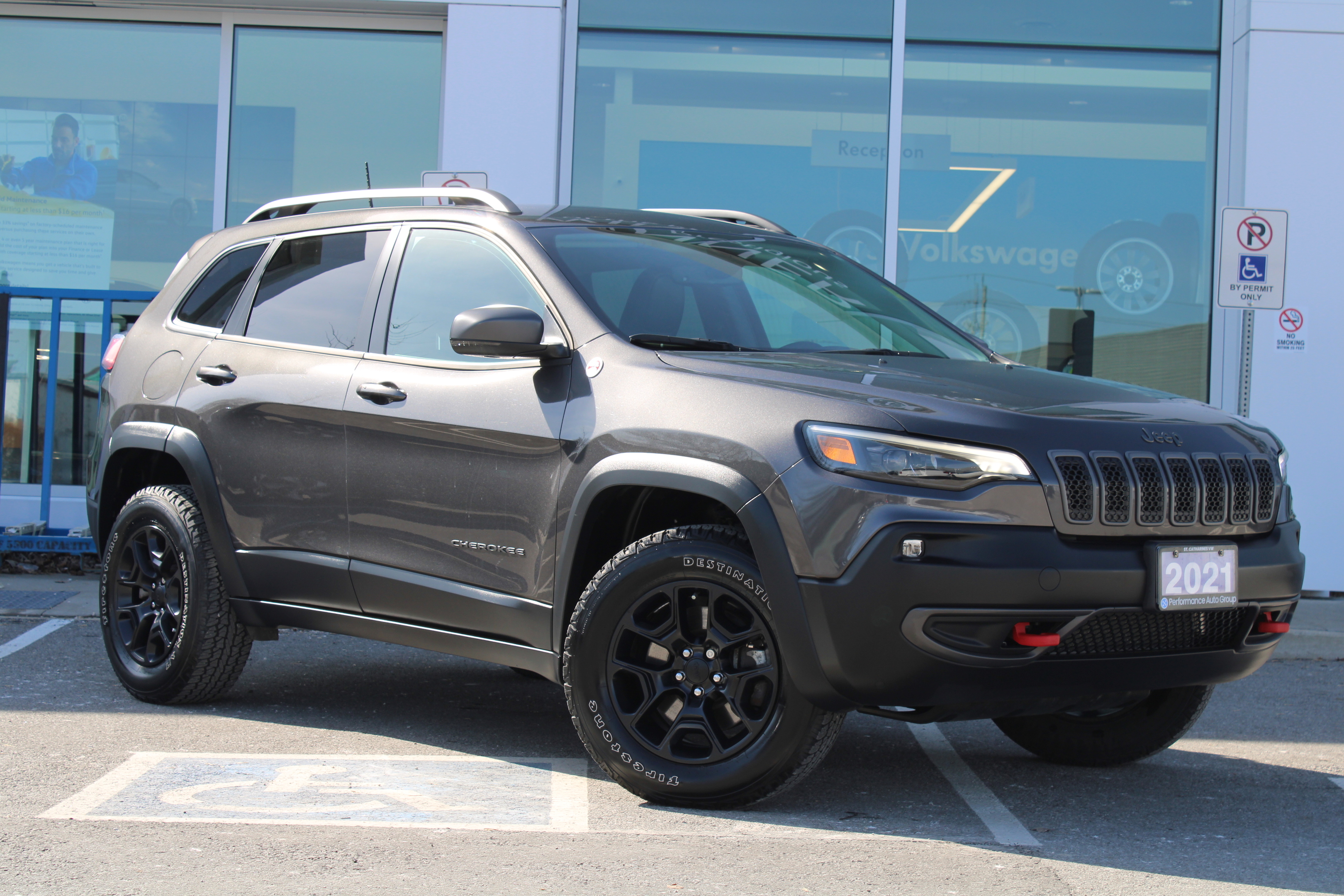 2021 Jeep Cherokee TRAILHAWK | LOW MILEAGE | GREAT CONDITION