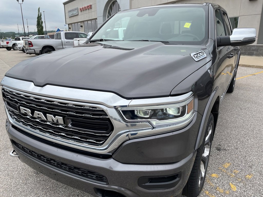 2023 Ram 1500 SAVE $16,00,DEMO LIMITED, LEATHER, 12 INCH SCREEN.