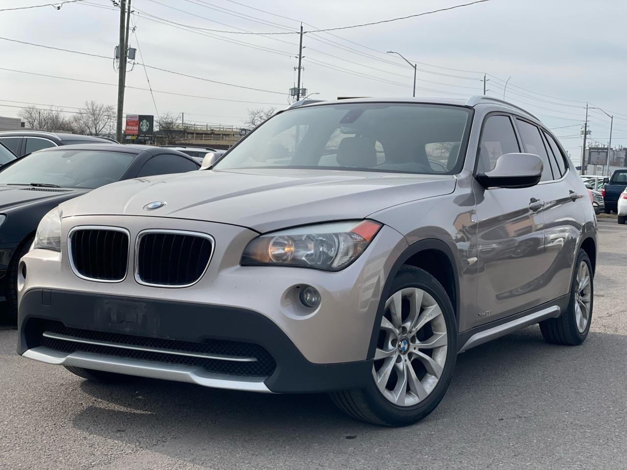 2012 BMW X1 XDRIVE28I / CLEAN CARFAX / PANO / HTD STEERING