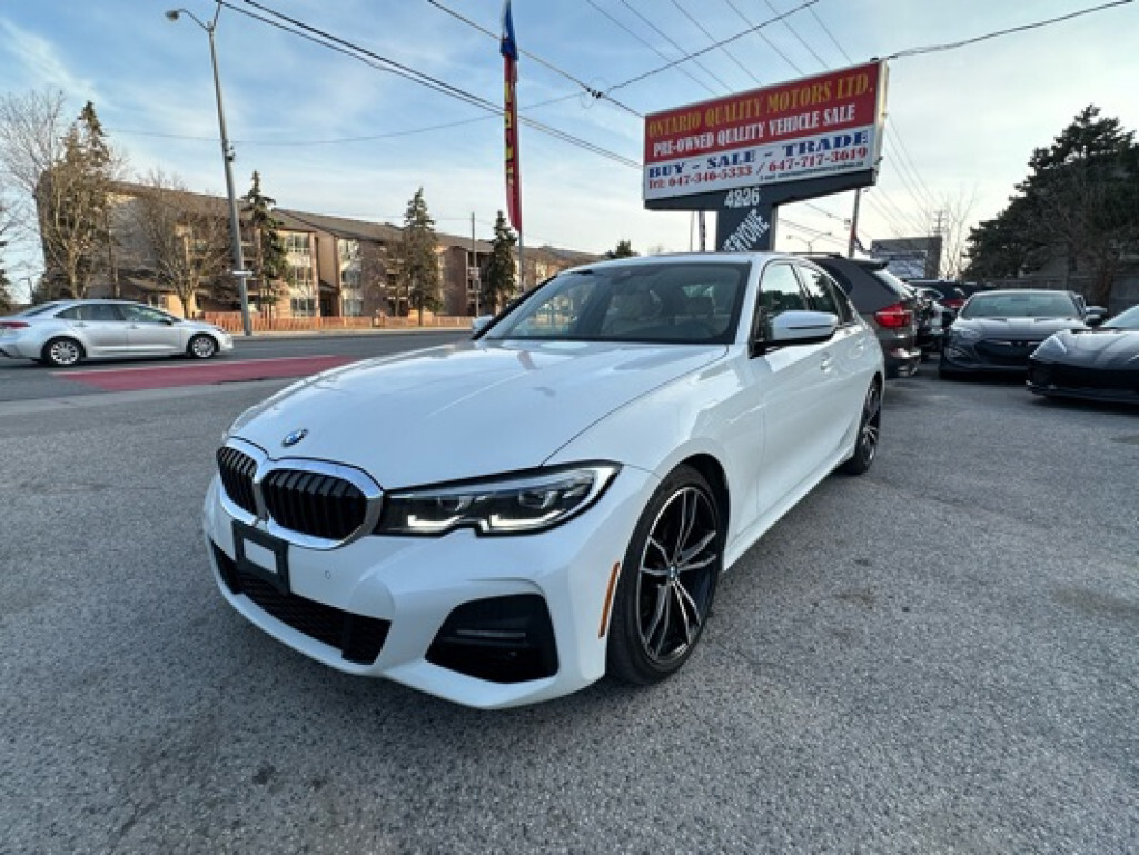 2019 BMW 3 Series 330i | xDrive | Mint Condition!