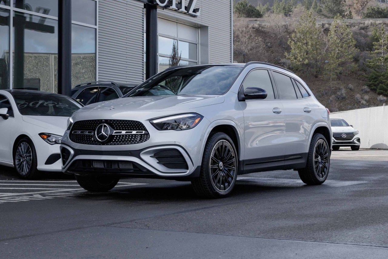 2024 Mercedes-Benz GLA 250 4MATIC Exclusive Trim, AMG line w/Night Packag