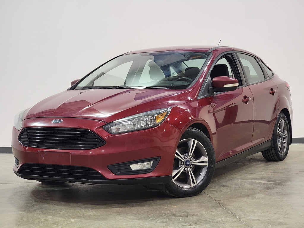 Ford Focus 2017 Air conditioner, CD player, Electric mirrors, Electric windows, Heated seats, Electric lock, Speed regulator, Heated mirrors, Bluetooth, , rear-view camera, Heated steering wheel, Steering wheel radio controls