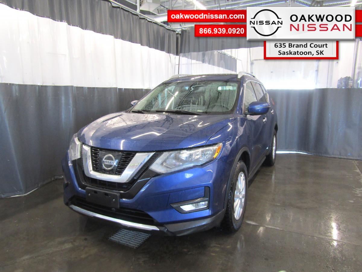2017 Nissan Rogue SV  - Local Trade, Remote Start, Heated Seats