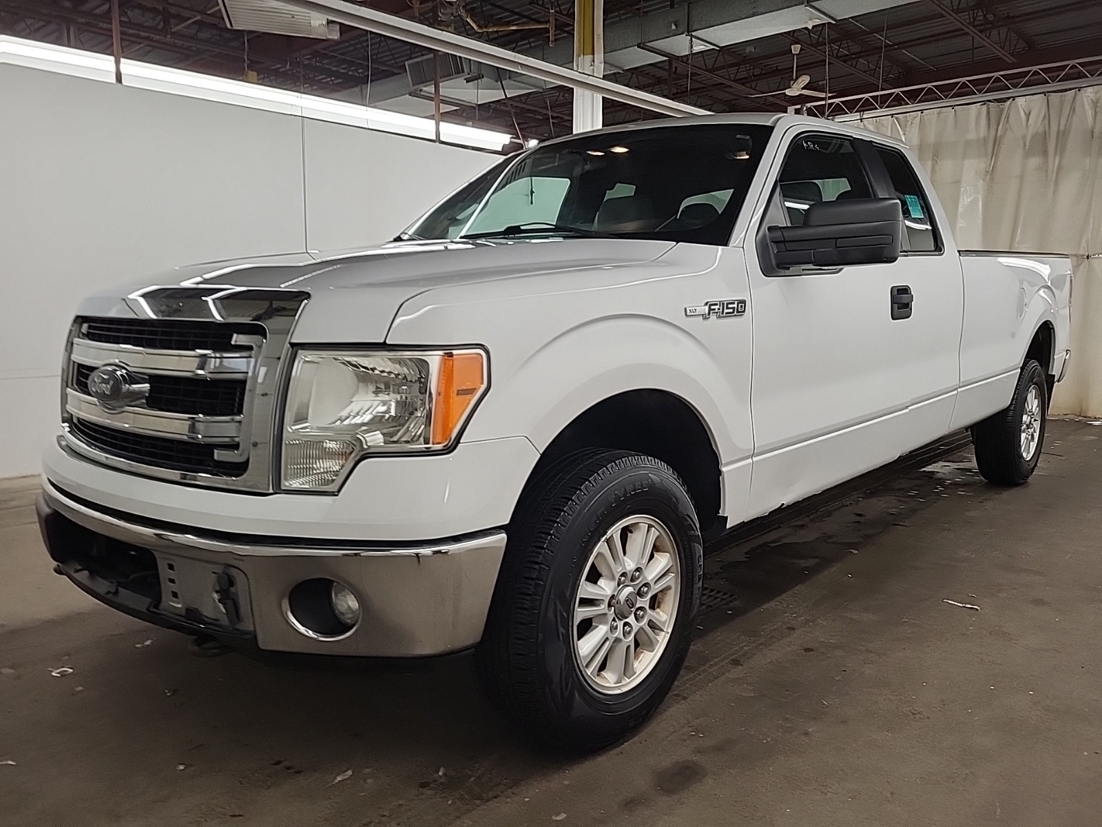 2014 Ford F-150 XLT SuperCab 8ft Long Box 4X4 V8 Heavy Payload
