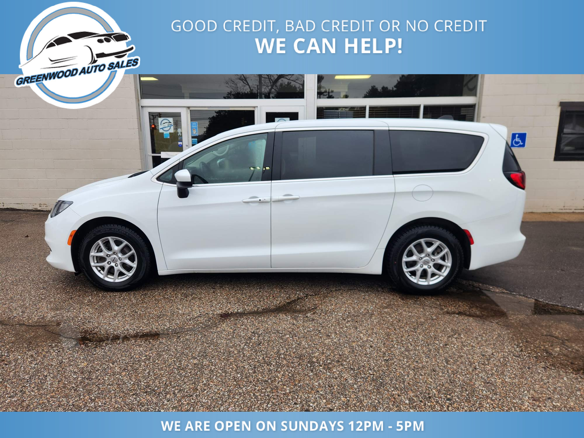 2021 Chrysler Grand Caravan SXT CLEAN CARFAX -- Priced to move, with Financing